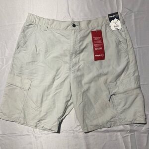 Wrangler Men’s Light Sage Cargo Shorts